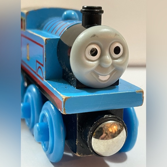 Wooden Railway Thomas The Train Tank Engine Friends 2003 Blue #1 - Picture 3 of 7